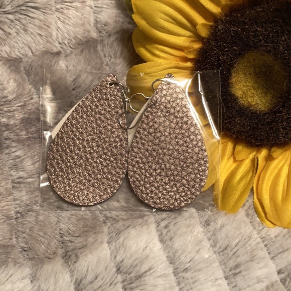 Faux Leather TearDrop Leopard Print Earrings - Picture 2 of 2
